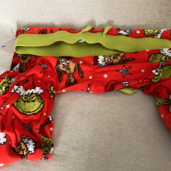 DR. SEUSS THE GRINCH THE GRINCH plush PAJAMA PANTS - Picture 4 of 5